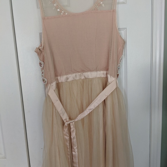 Dorothy Perkins Prom Dress - Picture 4 of 4